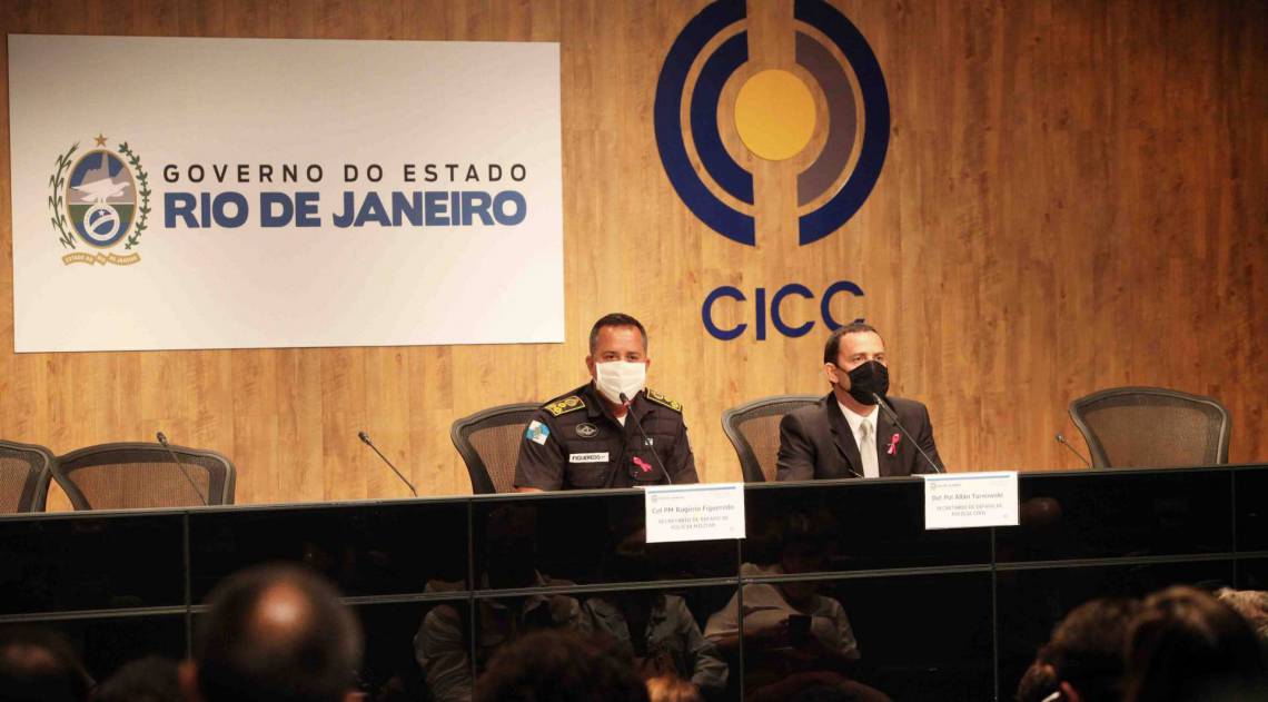 O secret&aacute;rio de Pol&iacute;cia Militar, coronel Rog&eacute;rio Figueiredo e o secret&aacute;rio de Pol&iacute;cia Civil, Allan Turnowski