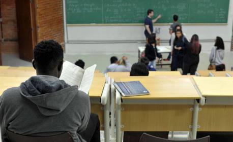 Datafolha: levantamento aponta que metade dos brasileiros é a favor das cotas raciais em universidades