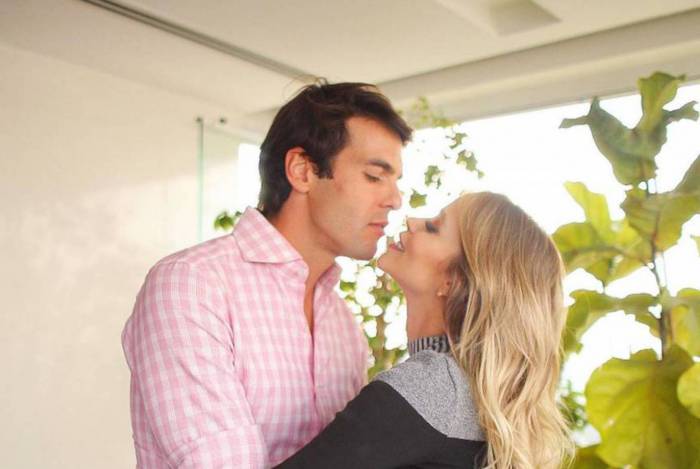 Carol Dias e Kaká - Reprodução