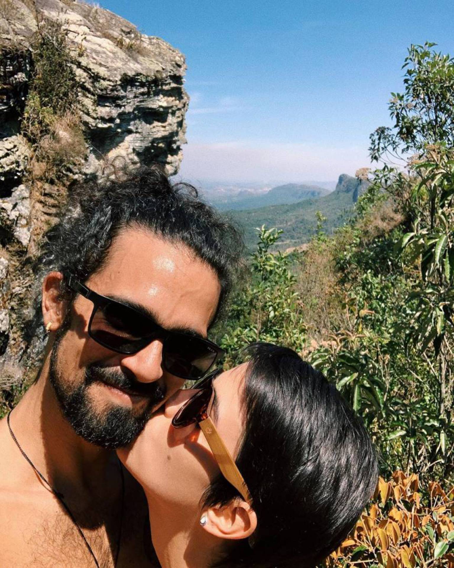 Pérola Faria e Caio Correa - Reprodução