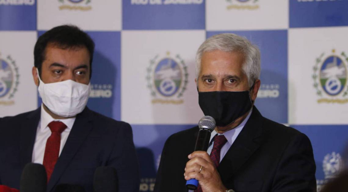 ClÃÂ¡udio Castro, governador em exercÃÂ­cio, e Comte Bittencourt, secretÃÂ¡rio de EducaÃÂ§ÃÂ£o - Reginaldo Pimenta / AgÃÂªncia O Dia 