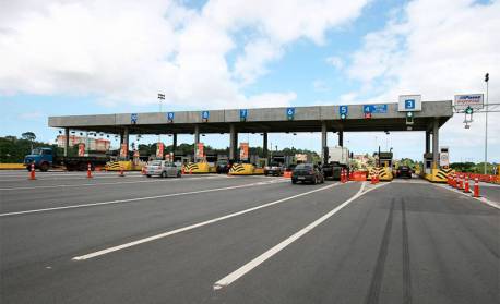 Intervenção na Rio-Teresópolis para substituição de rede elétrica na altura de Teresópolis