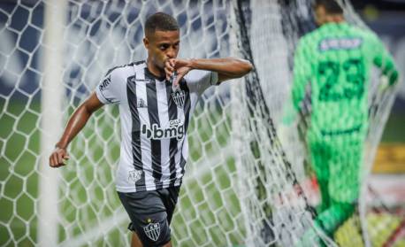 Em negociação com o Fluminense, dupla é liberada pelo Atlético-MG de reapresentação