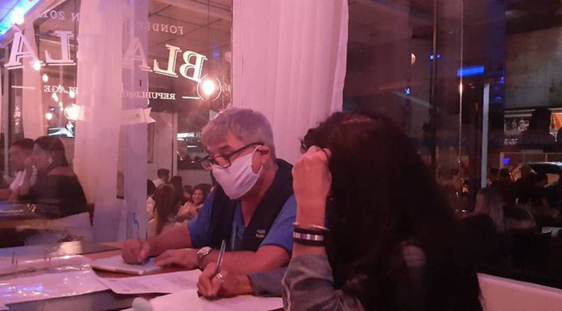 Estabelecimentos foram interditados por descumprirem regras sanitárias contra a covid-19