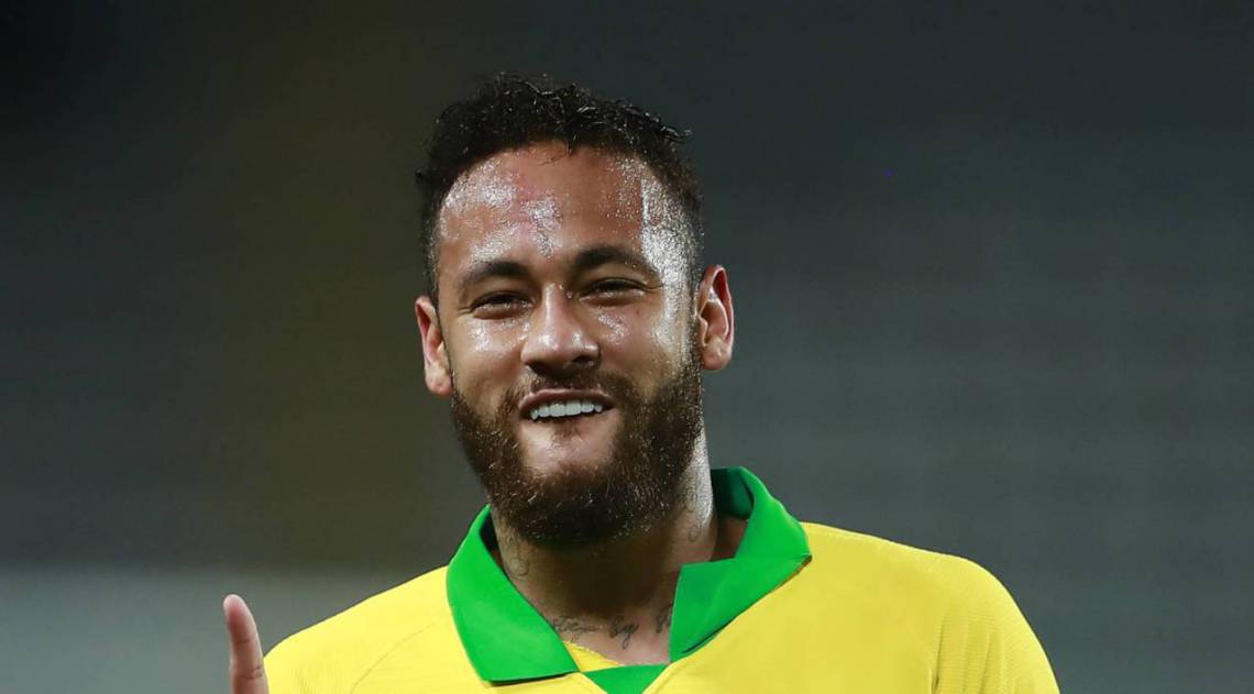 Brazil's Neymar celebrates after scoring a penalty against Peru during their 2022 FIFA World Cup South American qualifier football match at the National Stadium in Lima, on October 13, 2020, amid the COVID-19 novel coronavirus pandemic. (Photo by Daniel APUY / various sources / AFP)