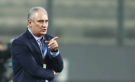 Mauro Cezar detona Tite: ‘Trabalha com uma camisa de força’