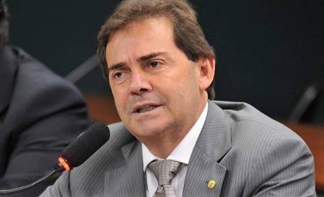 Relator de medida provisória recua de pagamento em dinheiro do vale-alimentação