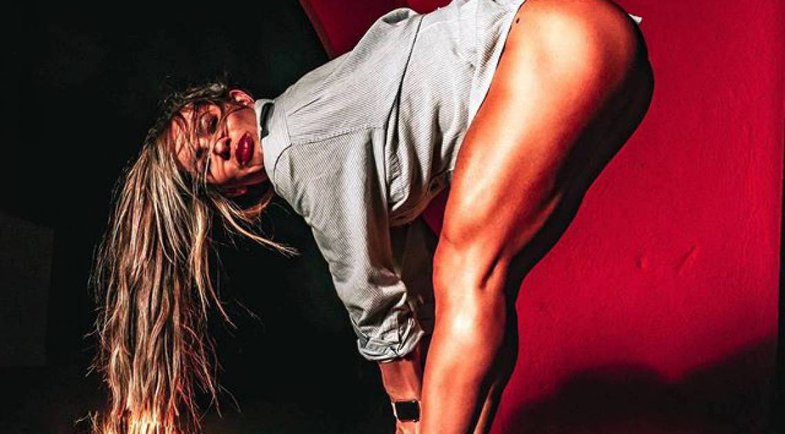 Nai Oliveira, musa do Athletico