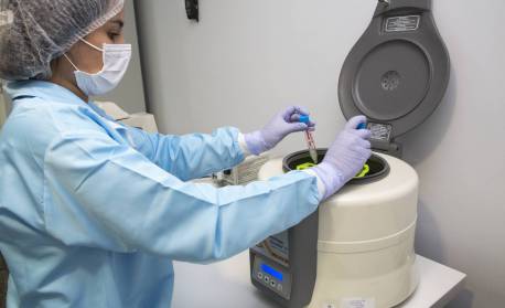 Queda da fertilidade tende a se acentuar no mundo, aponta estudo