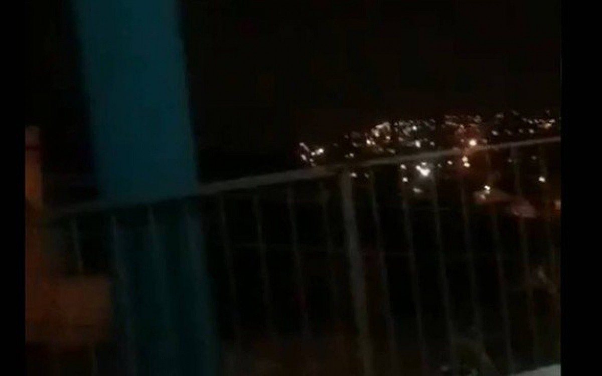 Moradores relataram um intenso confronto nas redes sociais  - Reprodução 