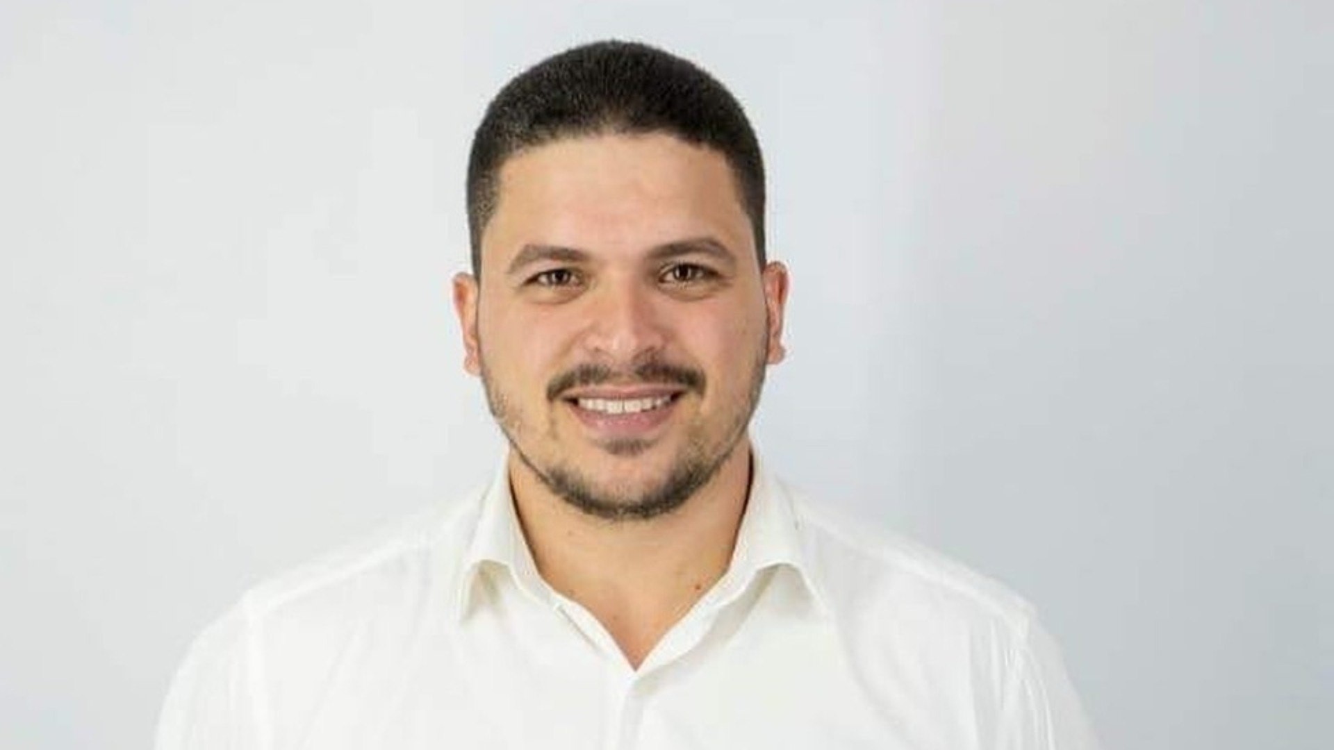 Júlio Cesar foi baleado no peito