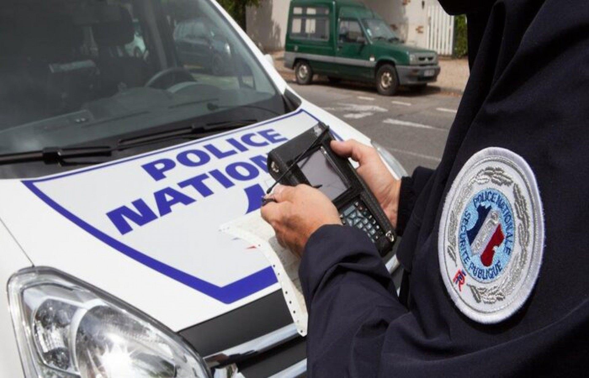 Professor &eacute; decapitado e pol&iacute;cia investiga caso como ataque terrorista