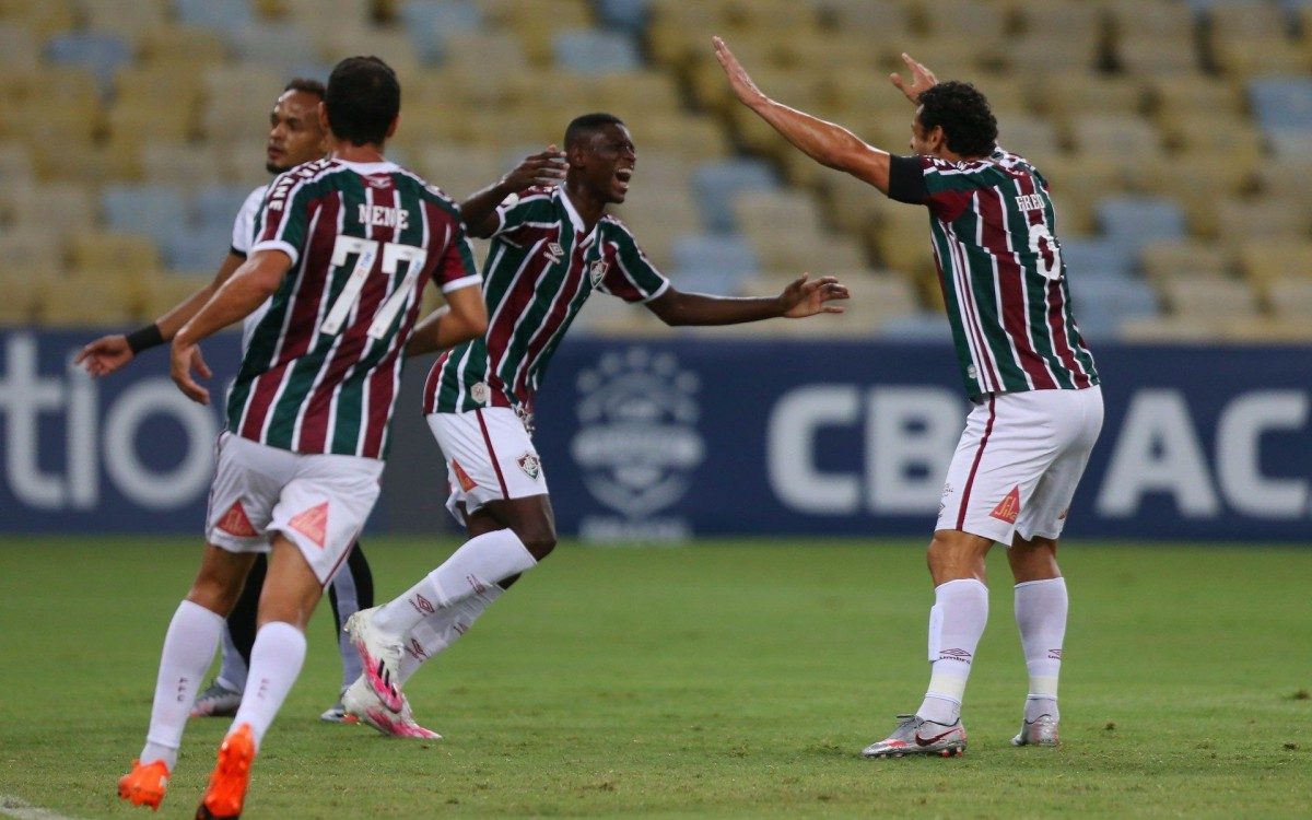 Fluminense x Ceara  - Campeonato Brasileiro - rodada 17 . Estádio Maracana.  Gol de Luiz Henrique ( 34 ) ATA - Daniel Castelo Branco