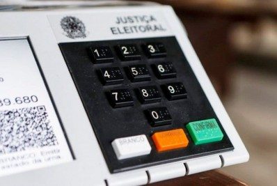 Seis municípios elegeram novos prefeitos neste domingo