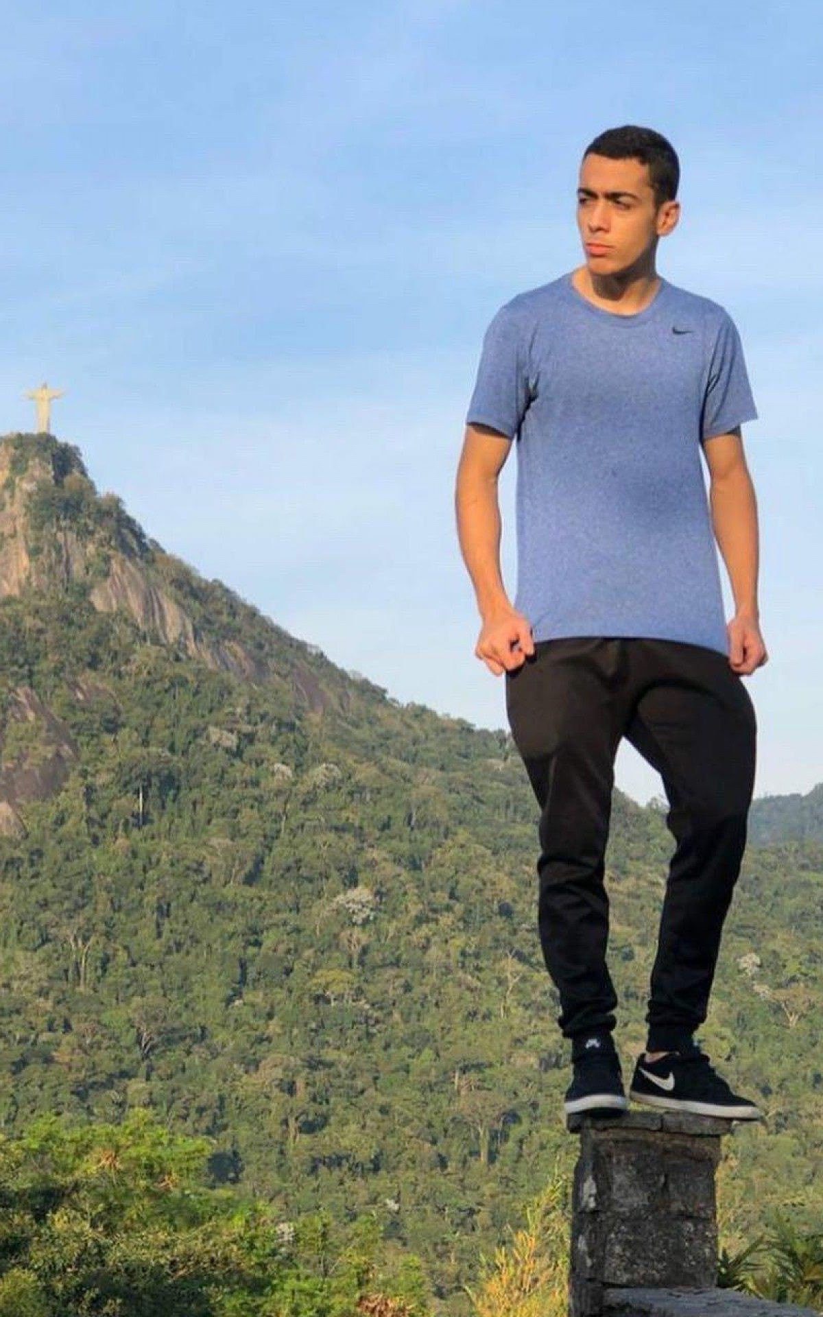 Caio Soares foi atingido por uma bala perdida dentro de casa - Arquivo Pessoal