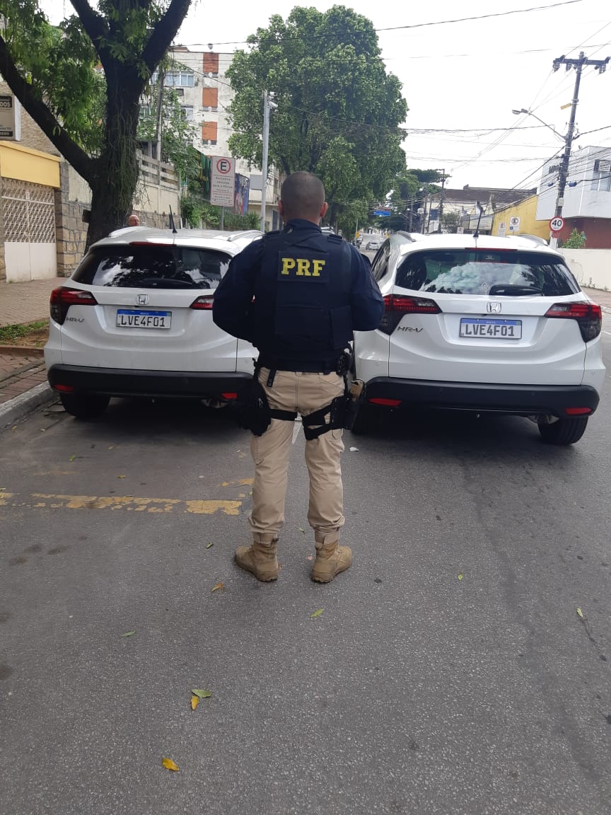 Dois carros diferentes com mesma placa: clonagem constatada - Divulgação - PRF