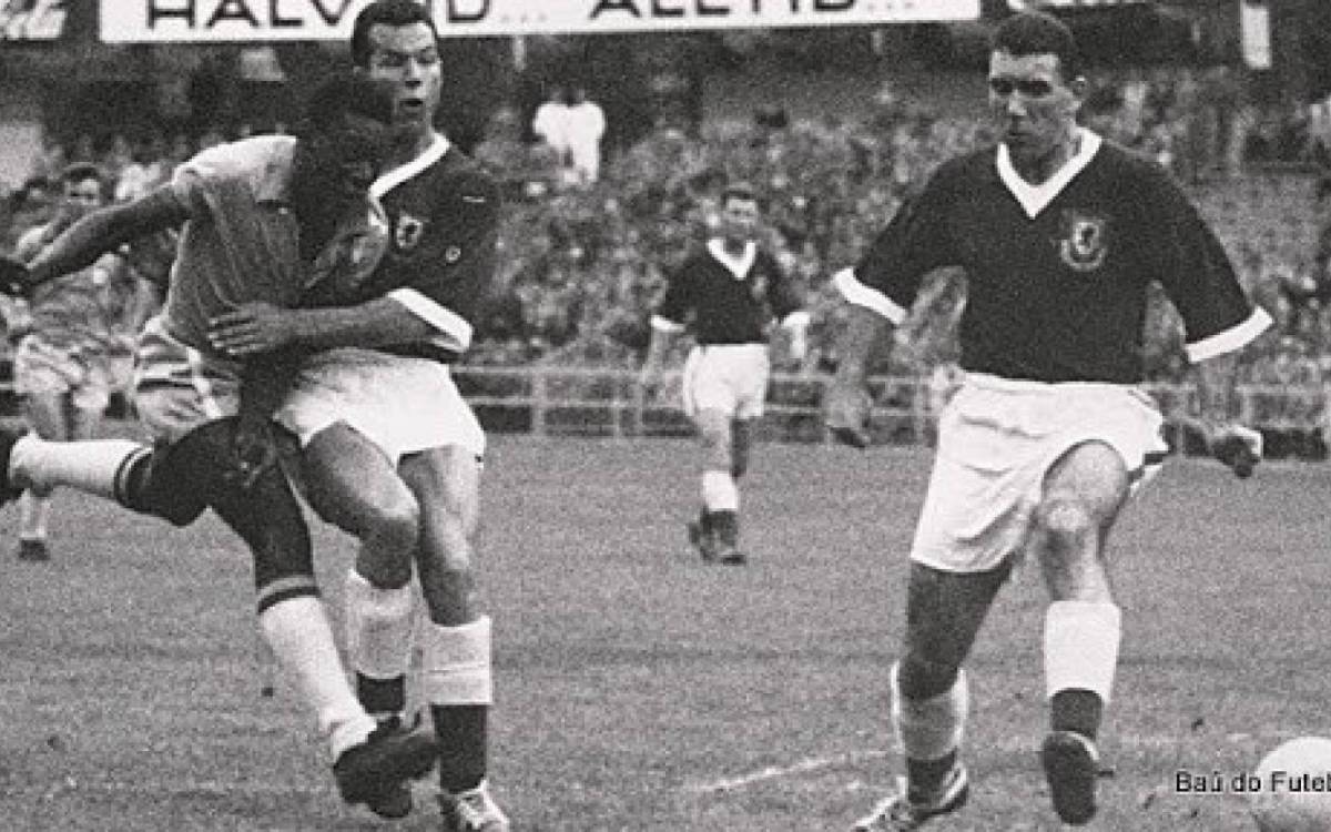 Pelé marca primeiro gol pela Seleção se classificou para a semifinal da Copa do Mundo de 1958