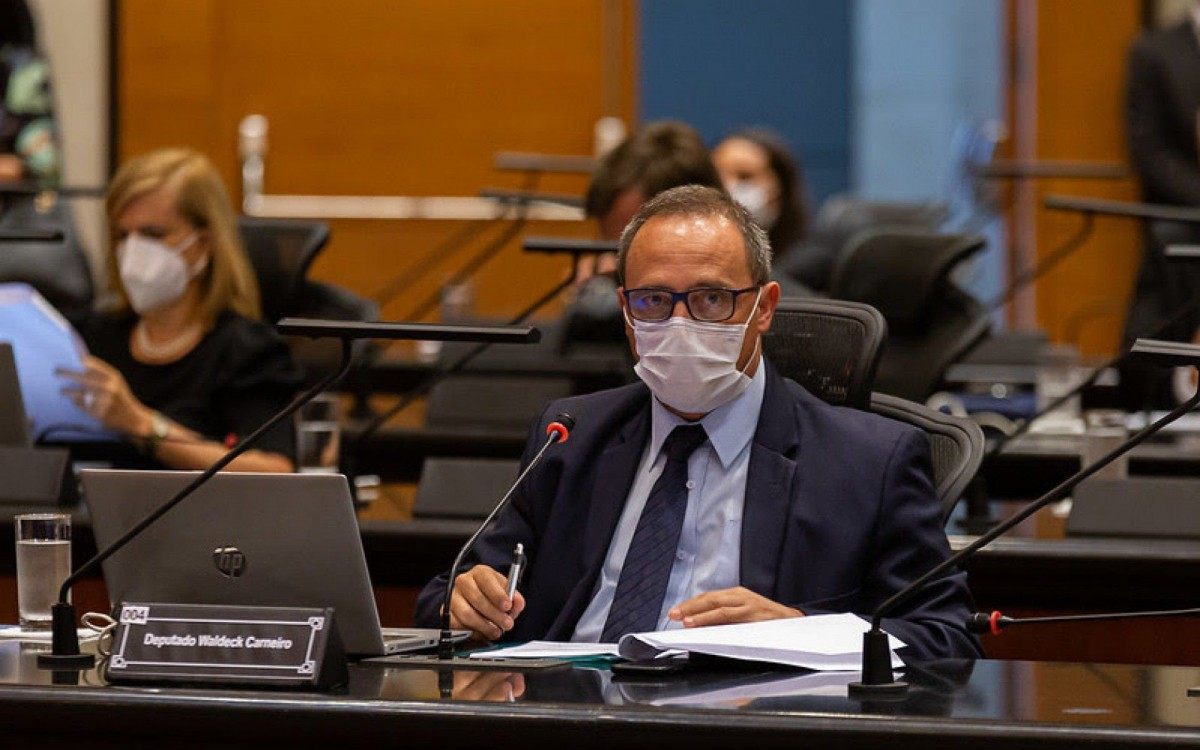  Waldeck Carneiro (PT) &eacute; o relator do Tribunal Misto no processo de impeachment de Wilson Witzel