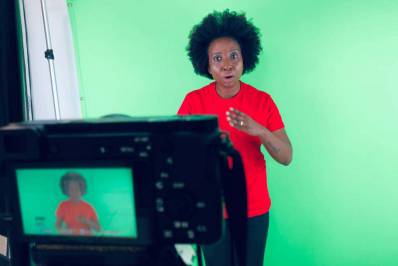 Lei garante atendimento em Libras para pessoas surdas em unidades de saúde privadas no Rio