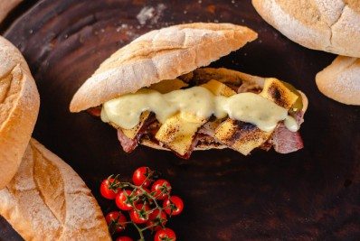 Crescem os gastos dos brasileiros em bares, restaurantes e bufês, diz pesquisa