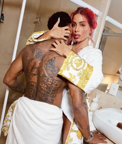 Nego do Borel posa com Anitta - Reprodução de internet