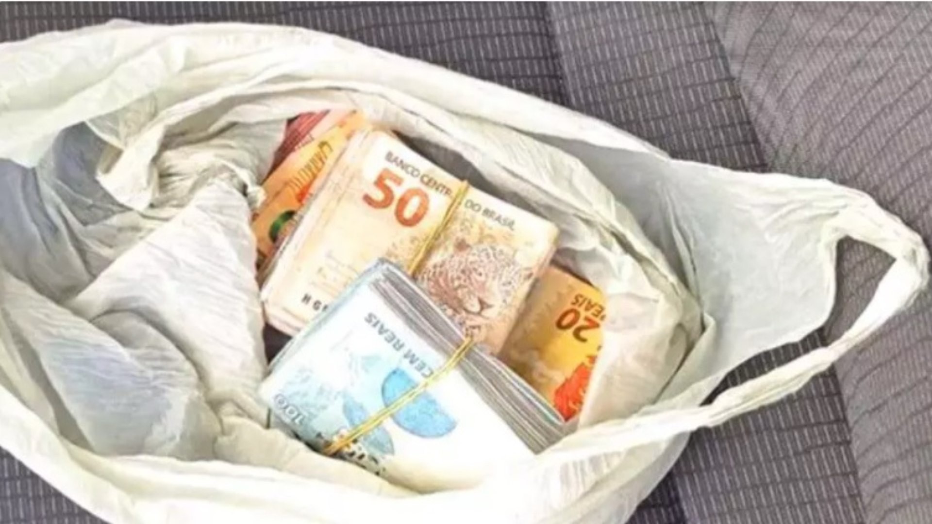 Candidato a vereador &eacute; preso com mais de R$ 15 mil na cueca