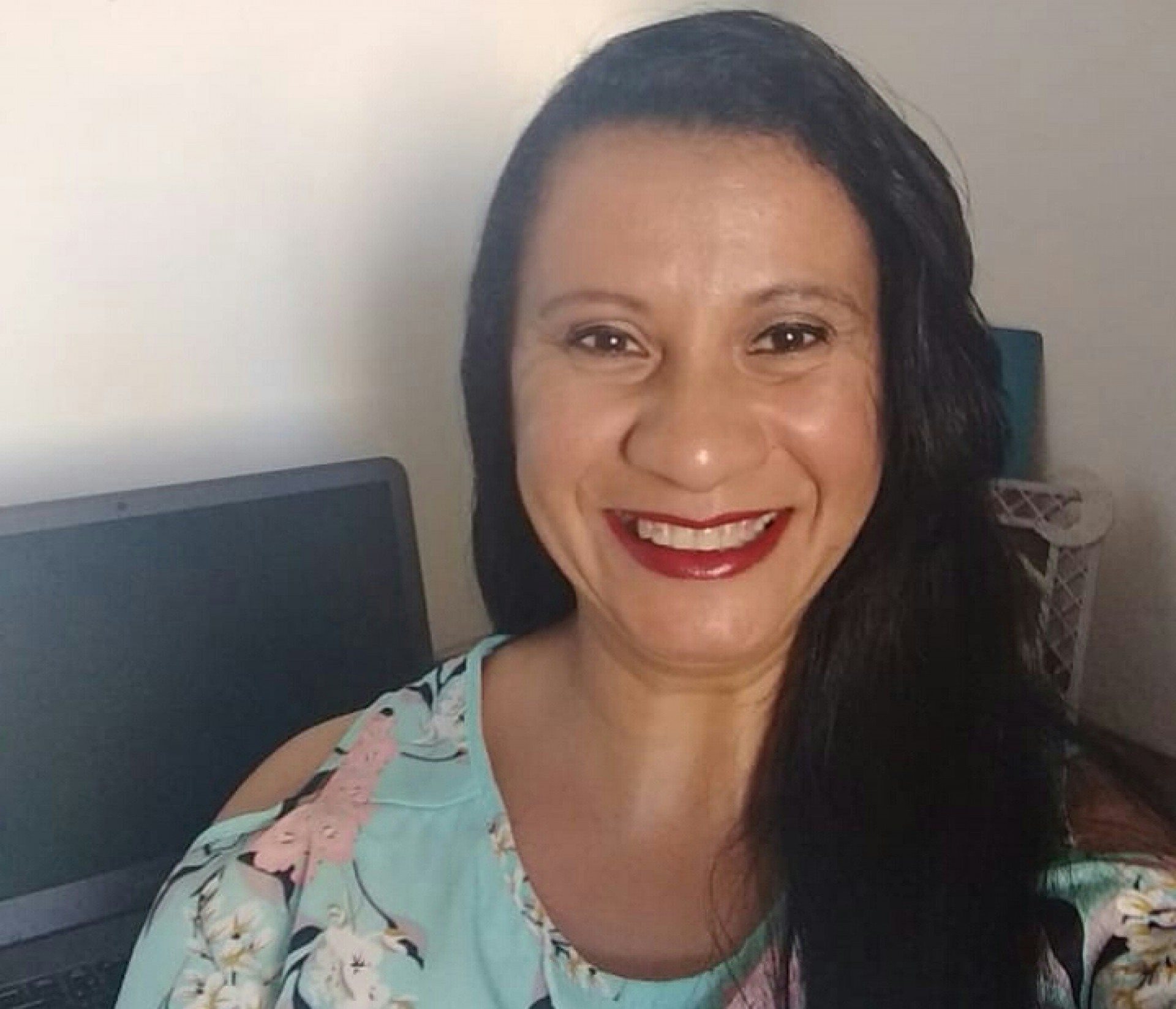 Candidata a vereadora é agredida pelo marido, vai à delegacia, mas acaba presa por desacato