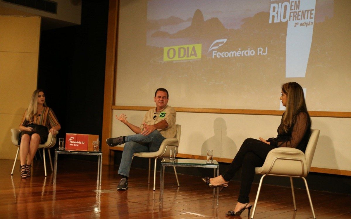 LIVE COM CANDIDATOS Ã. PREFEITURA DO RIO. .Candidato: Eduardo Paes ( DEM ). - Daniel Castelo Branco