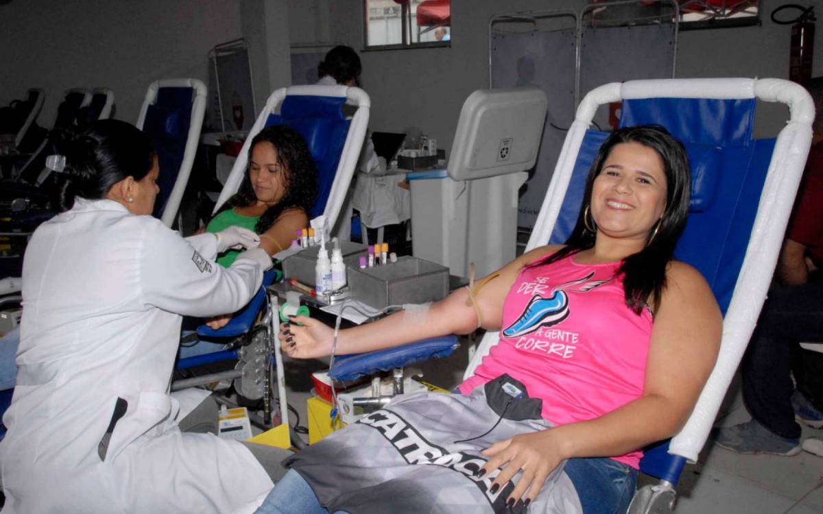 O ato voluntário pode salvar até quatro vidas por doador, de acordo com o Hemorio - Gerson Peres/Divulgação