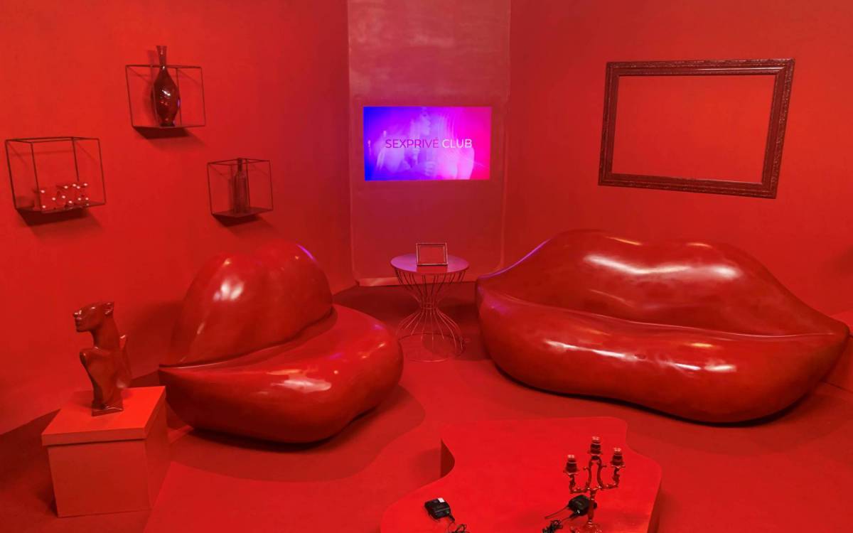 'SexPrivé Club' vai ao ar nas madrugadas de sábado para domingo, às 3h, na Band