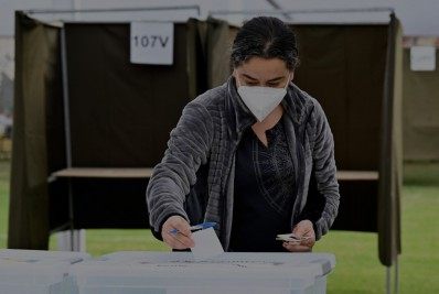 Constituinte do Chile será 50% feminina e 10 povos indígenas serão representados