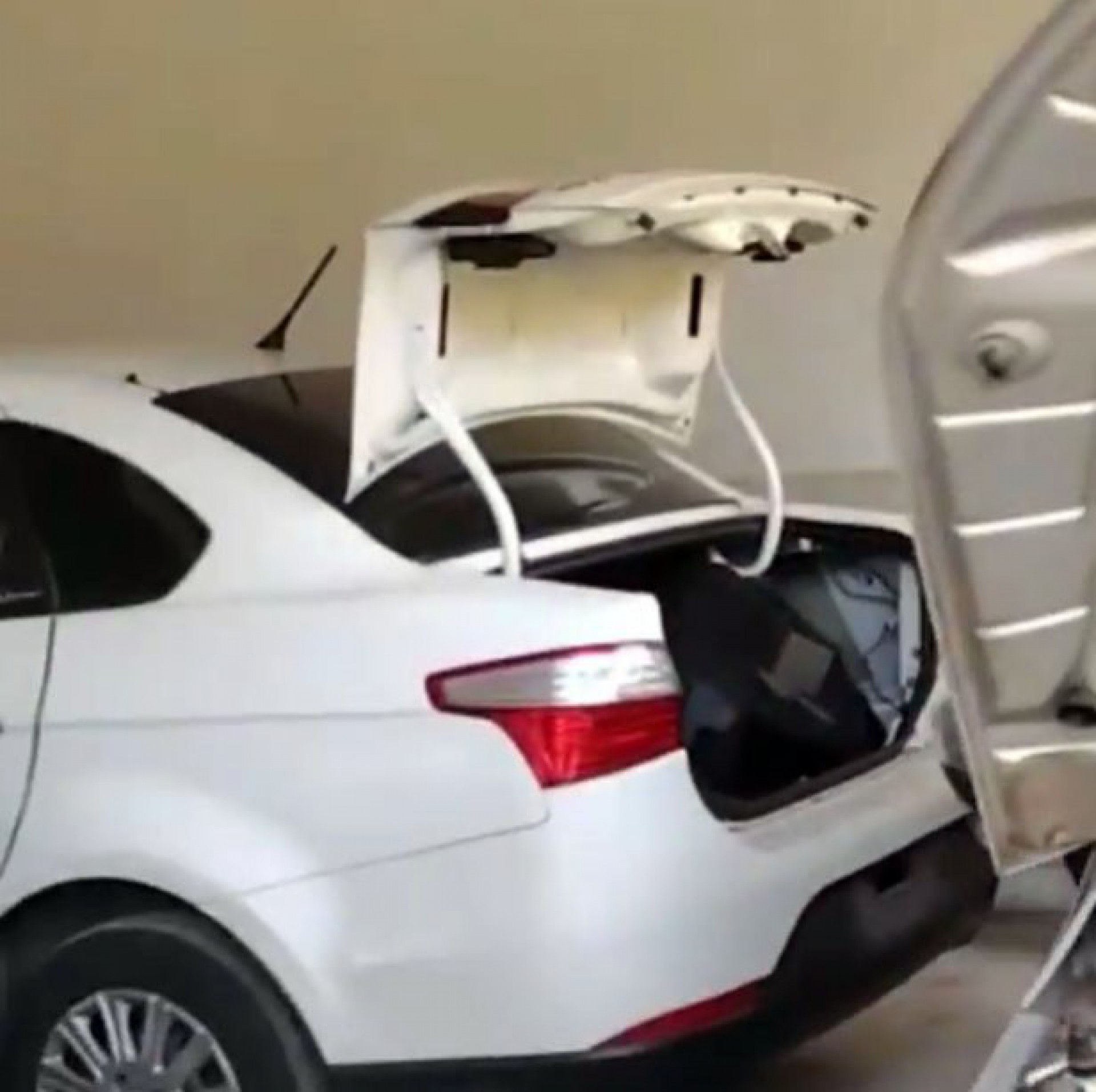 Sete carros foram apreendidos - Divulgação / Polícia Militar