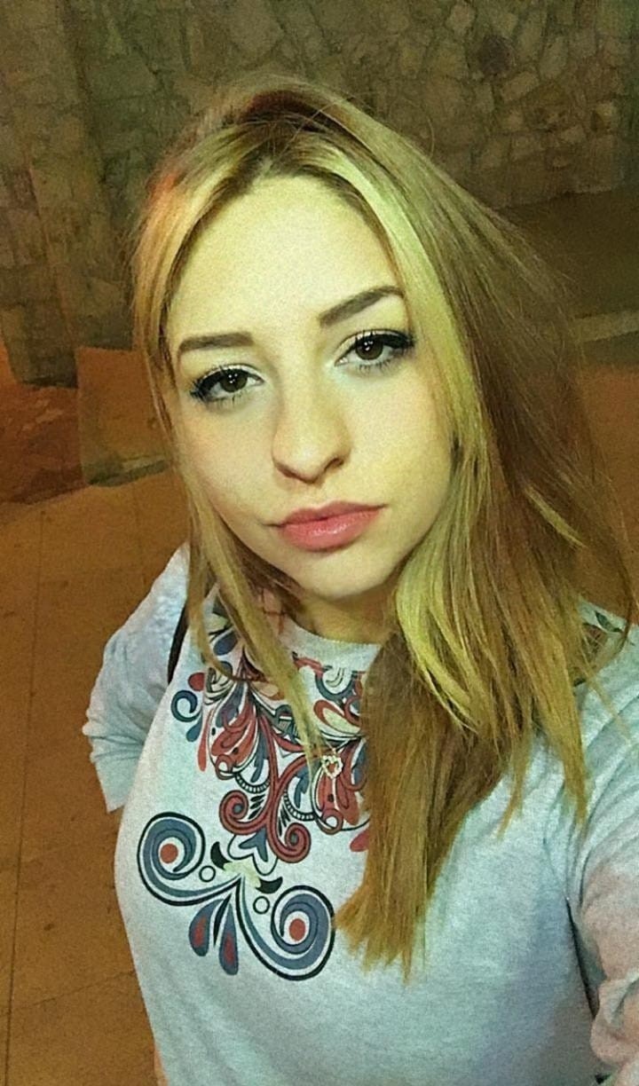 Letícia Costa conduzia moto que foi atingida por um carro - Reprodução Facebook