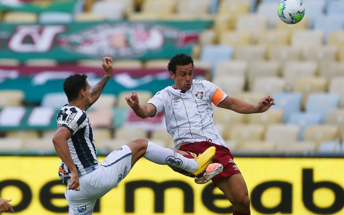Fluminense x  Santos  - Campeonato Brasileiro -  Estádio Maracana. Fred - Daniel Castelo Branco