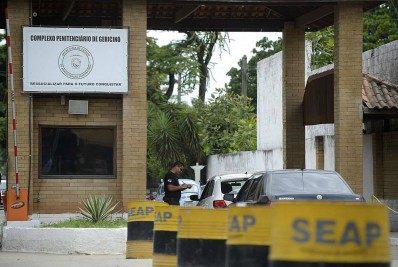 Cônsul alemão acusado de matar o marido é transferido para hospital