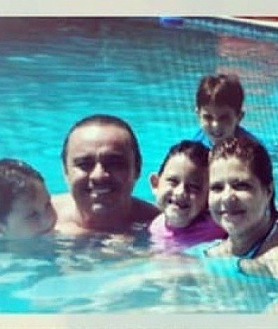 Rose Miriam Di Matteo posta fotos antigas de Gugu Liberato  - reprodução de internet