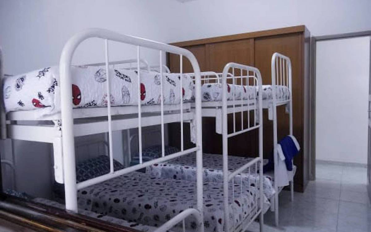 Acolhidos são acompanhados por uma equipe técnica de psicólogos e assistentes sociais