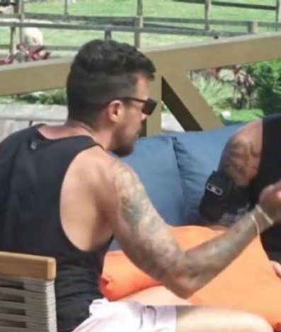 Lipe e Biel no reality 'A Fazenda 12' - Reprodução/Record TV