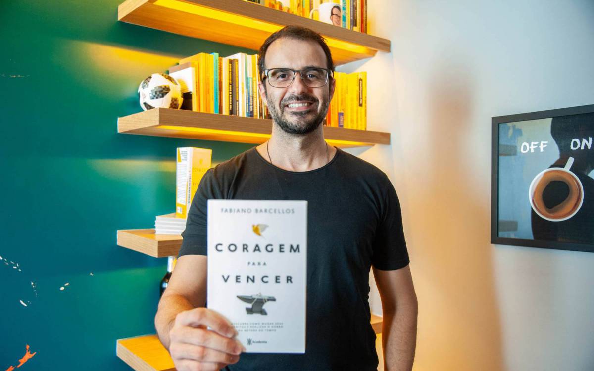 Ganhos com livro e música são revertidos para causas sociais