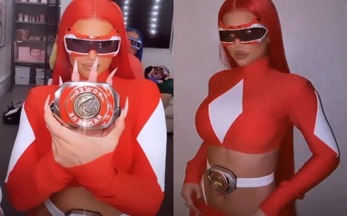 Kylie Jenner, de vermelho, e amigos se fantasiam de Power Ranger para o Halloween