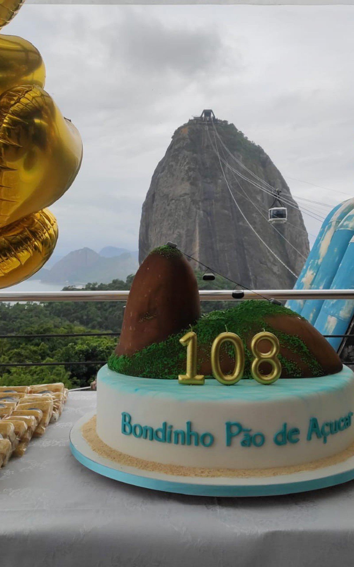 O Bondinho do P&atilde;o de A&ccedil;&uacute;car completou 108 anos no &uacute;ltimo dia 27, mas a comemora&ccedil;&atilde;o ocorreu neste s&aacute;bado - Daniel Castelo Branco