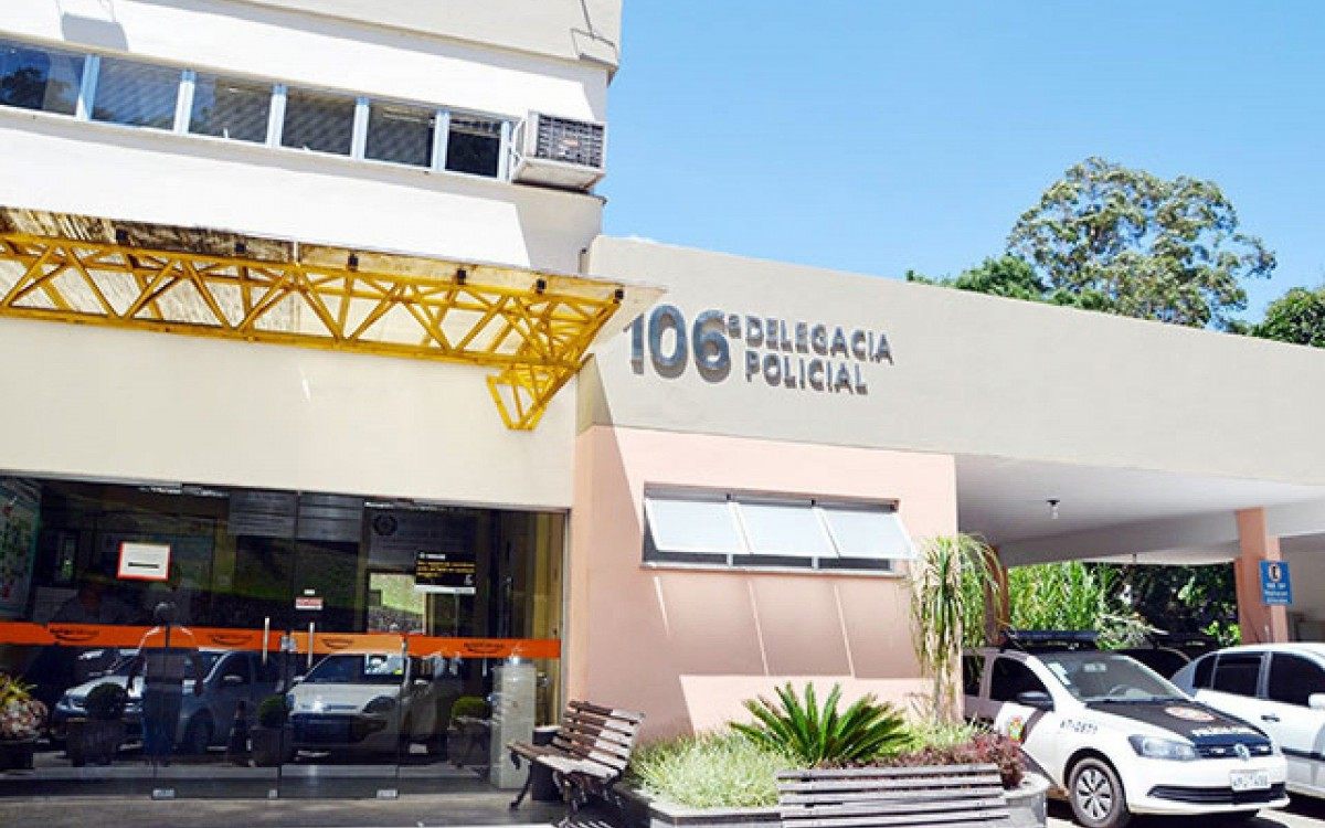 Mulher foi detida e levado para a 106&ordf; DP, em Itaipava - Reprodu&ccedil;&atilde;o/Internet