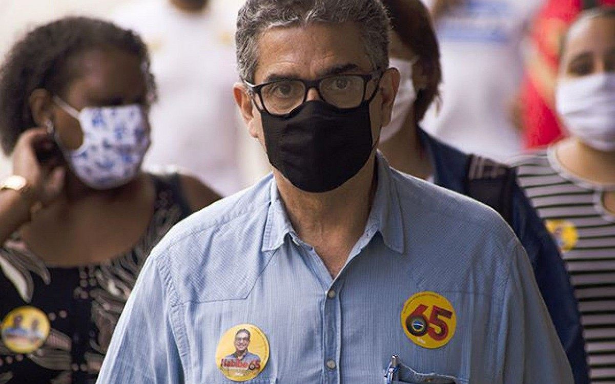 Candidato a prefeito, Professor Habibe, realiza carreta em Volta Redonda neste domingo, dia 1º
 - Divulgação
