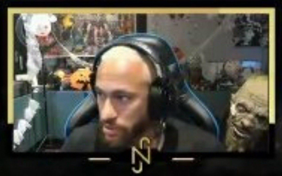 Neymar viraliza com susto do amigo Gil Cebola em transmissão ao vivo do game 'Sign of Silence'