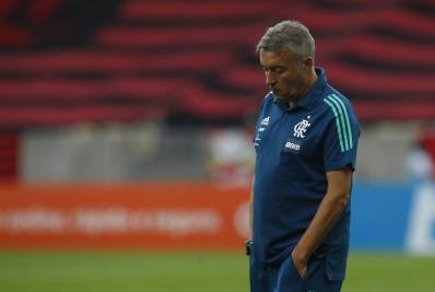 Ex-técnico do Flamengo vive crise e está com os dias contados em clube europeu