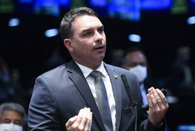 STJ invalida decisão de juiz contra Flávio Bolsonaro por considerá-la sucinta