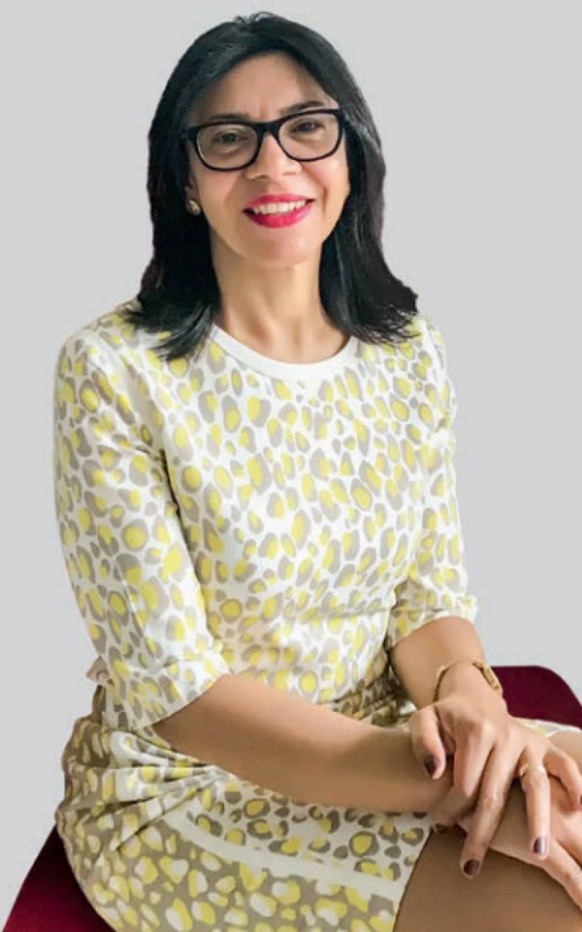 A jornalista e escritora Isa Collin - Divulgação