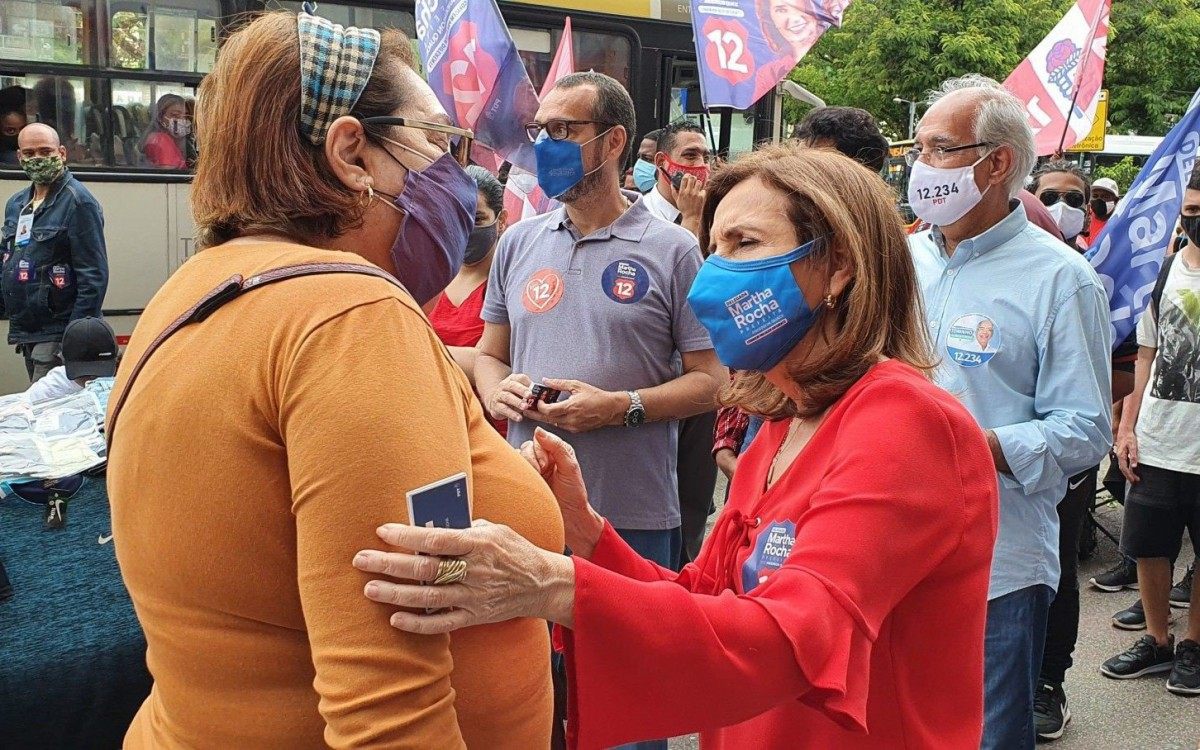 Candidata à Prefeitura do Rio pelo PDT, Martha Rocha, na Tijuca - Divulgação