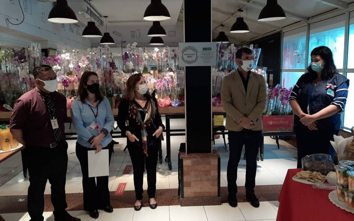 Certificação é voltada para estabelecimentos comerciais de autosserviço, como restaurantes, supermercados, peixarias, açougues e laticínios.