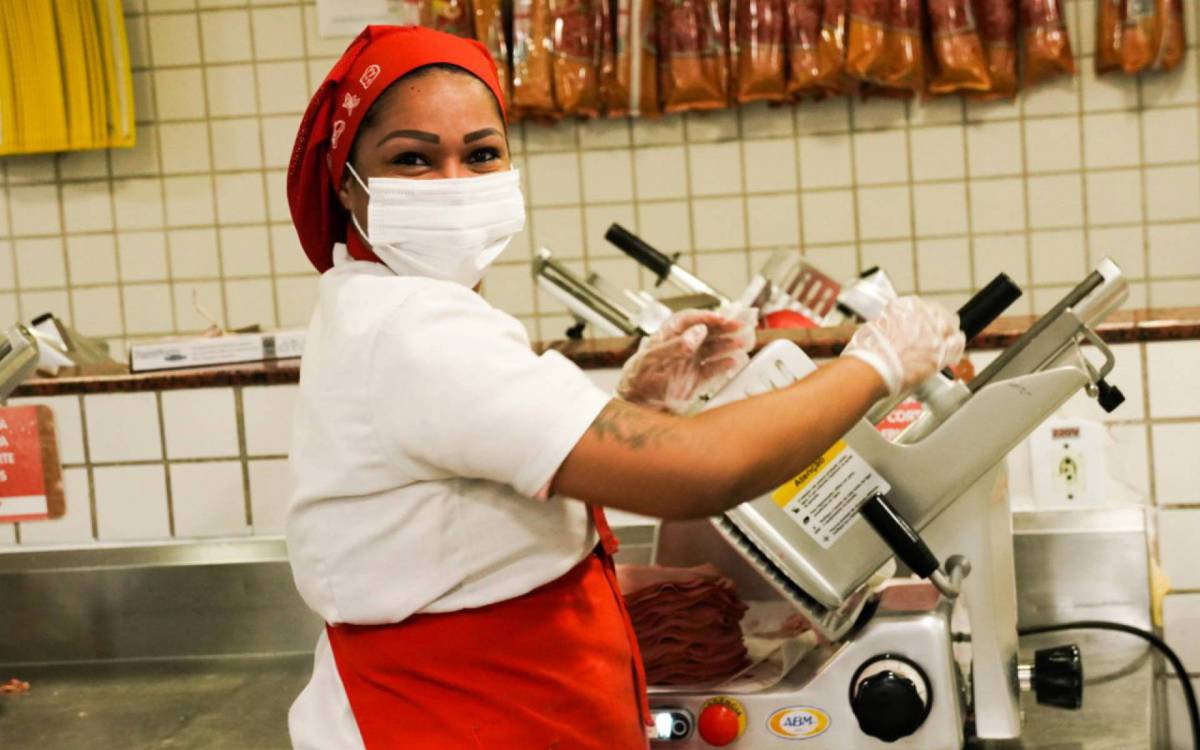 SIM permite comércios da área de alimentos a produzir, rotular e comercializar produtos próprios de origem animal